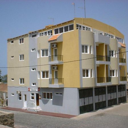 فندق Residencial Por Do Sol Porto Novo المظهر الخارجي الصورة