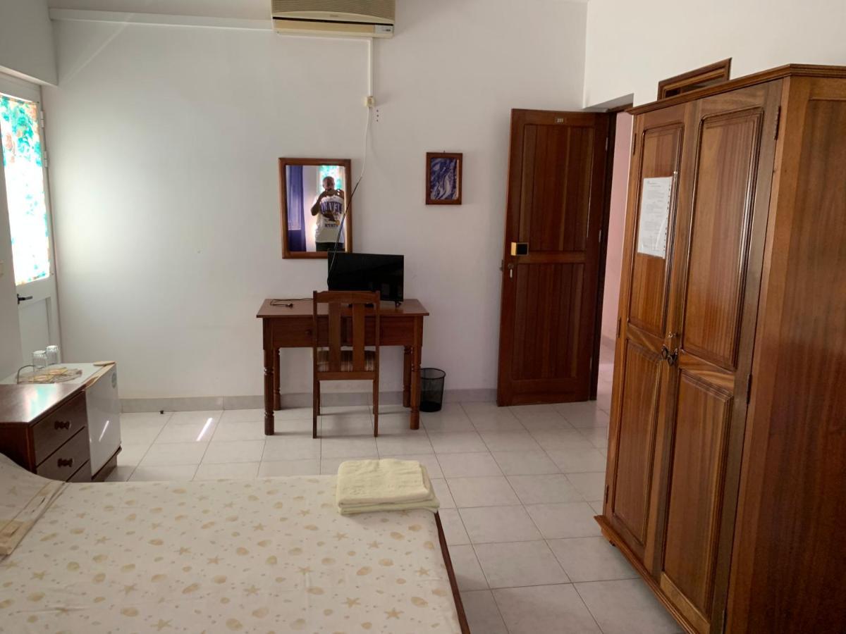 فندق Residencial Por Do Sol Porto Novo المظهر الخارجي الصورة