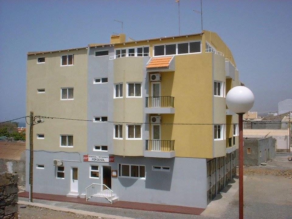 فندق Residencial Por Do Sol Porto Novo المظهر الخارجي الصورة